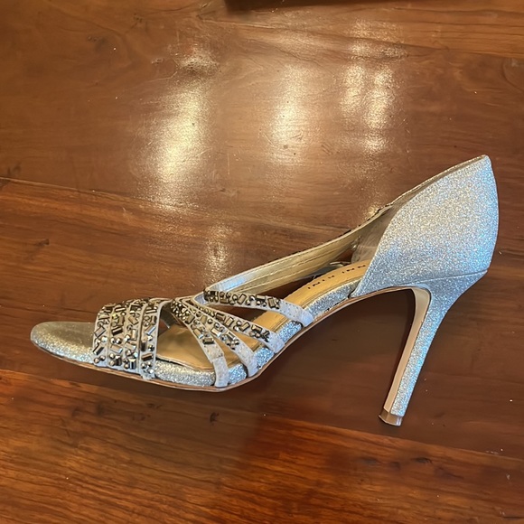Gianni Bini Silver Metallic Jeweled Mallory Heels - Picture 6 of 9